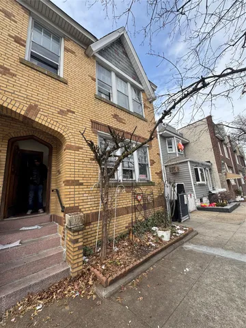 $3,500 | 77-40 74th Street | Glendale