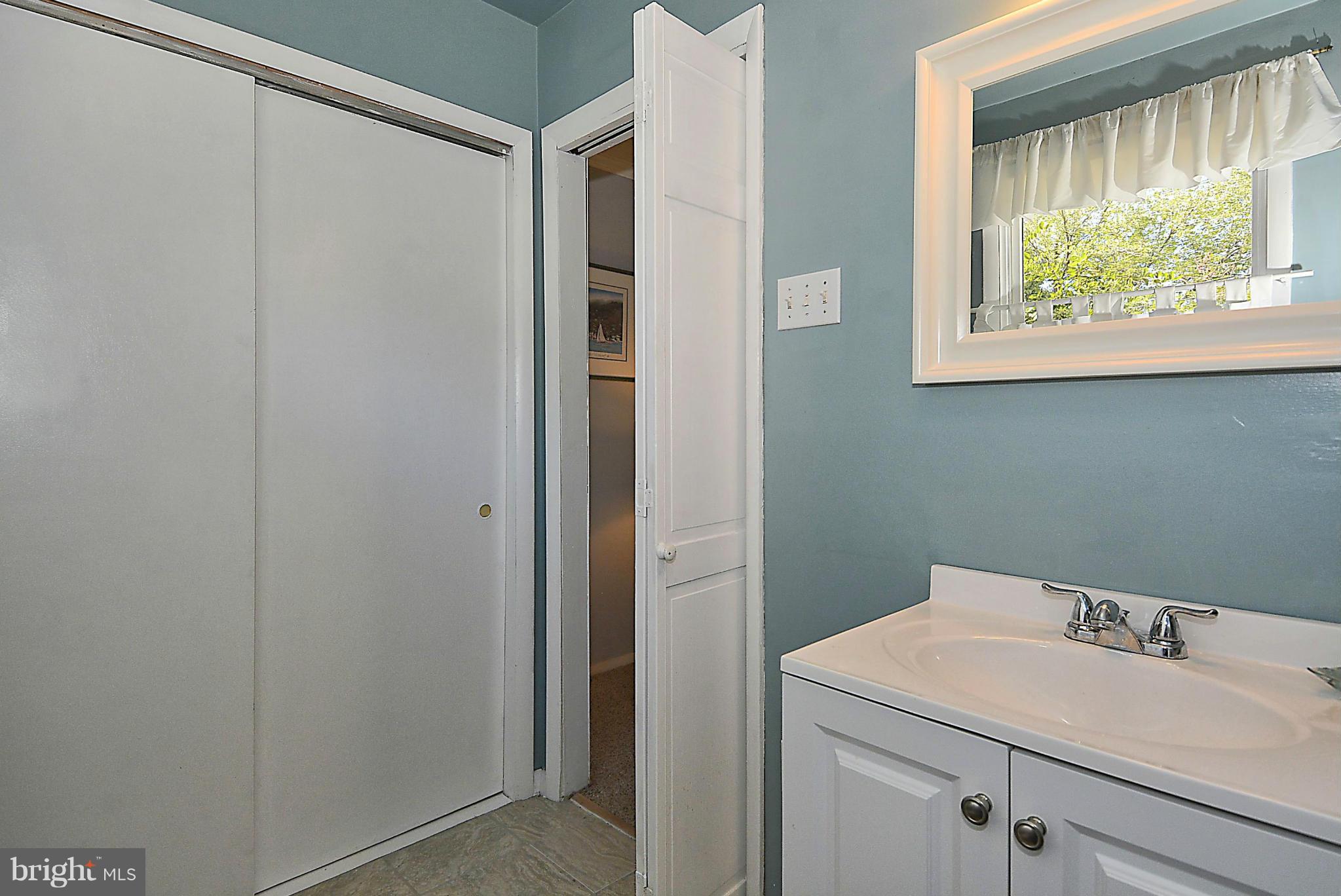 2706 Plyers Mill Road Silver Spring, MD 20902 - Photo 17 of 30 Bath