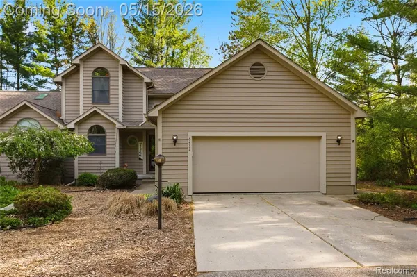 $299,900 | 6432 Pinebrook Lane, Burton, MI 48509