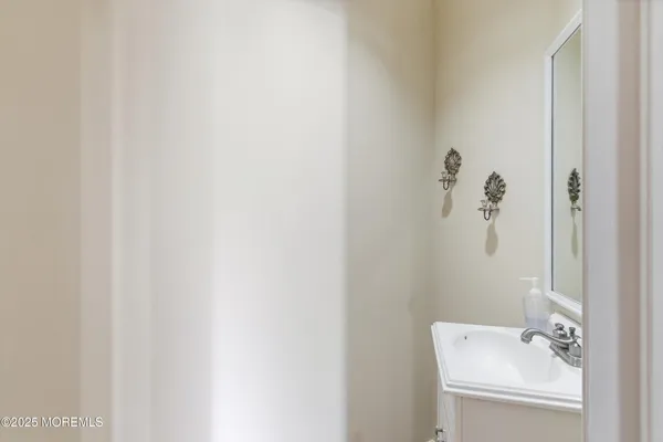 $3,000 | 606 Bay Avenue, Unit 2, Point Pleasant Beach, NJ 08742