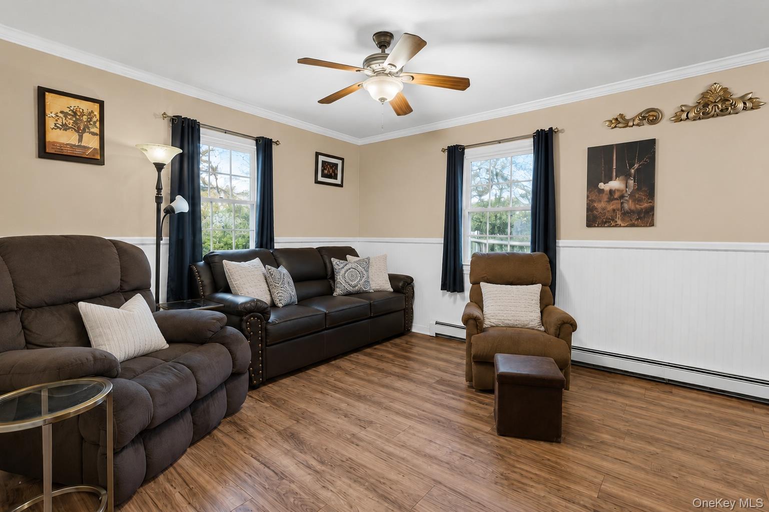 6 Giant Oak Road Ridge, NY 11961 - Photo 11 of 22 Spacious den off entrance foyer with