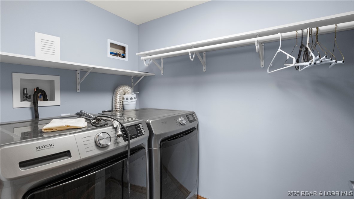 493 Highline Drive Lake Ozark, MO 65049 - Photo 19 of 54