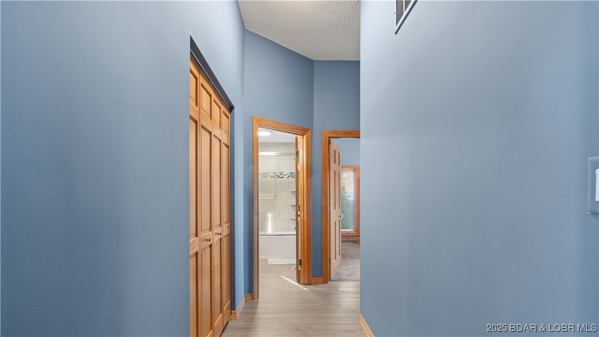 493 Highline Drive Lake Ozark, MO 65049 - Photo 22 of 54