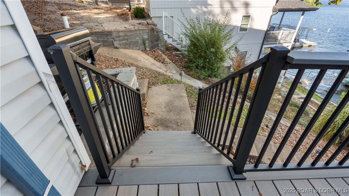 493 Highline Drive Lake Ozark, MO 65049 - Photo 37 of 54