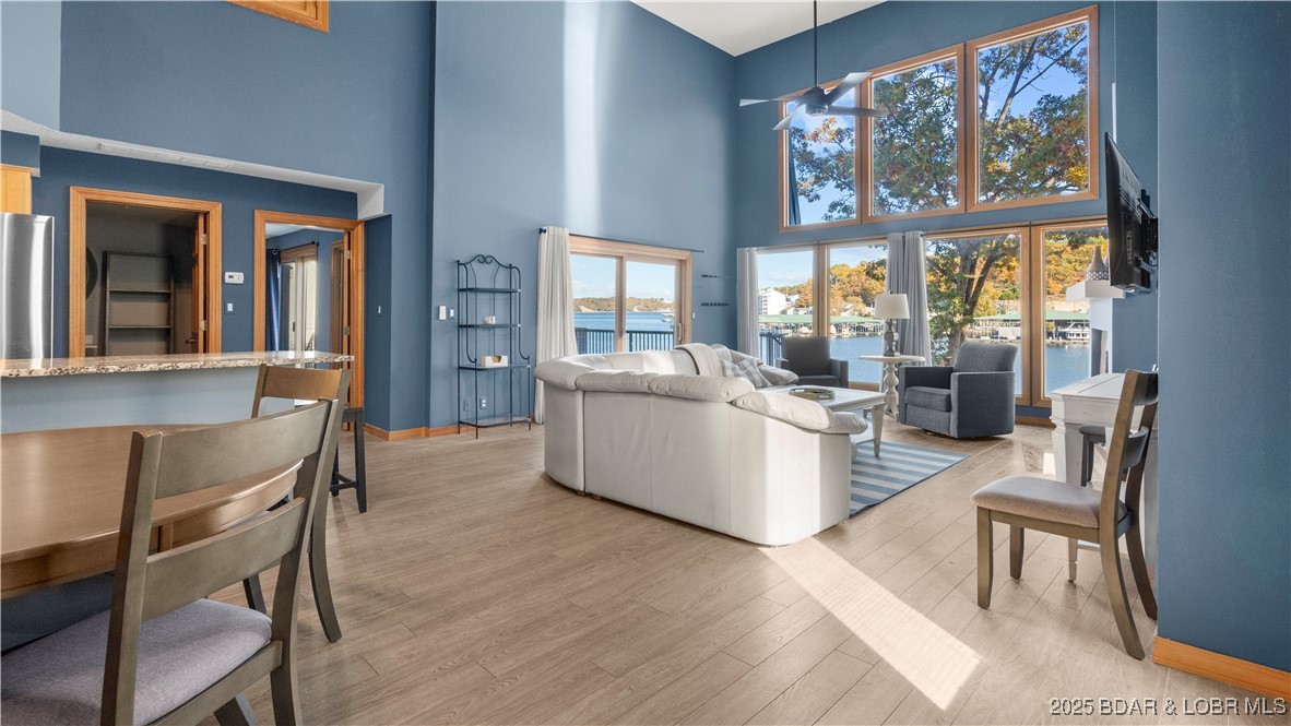 493 Highline Drive Lake Ozark, MO 65049 - Photo 6 of 54