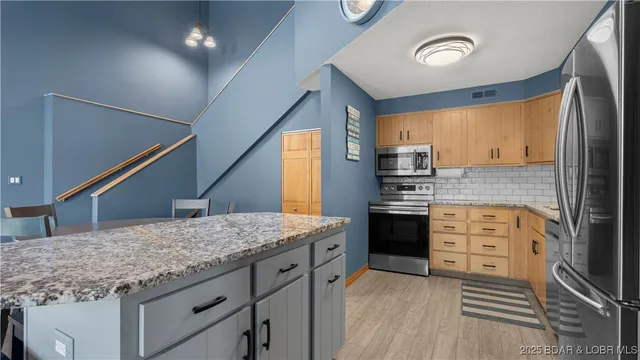 $725,000 | 493 Highline Drive, Lake Ozark, MO 65049