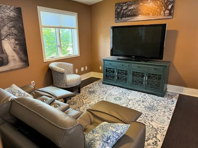 $2,000 | 651 Park Avenue, Rochester, NY 14607