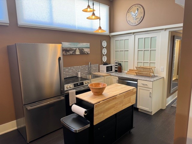 651 Park Avenue Rochester, NY 14607 - Photo 3 of 17