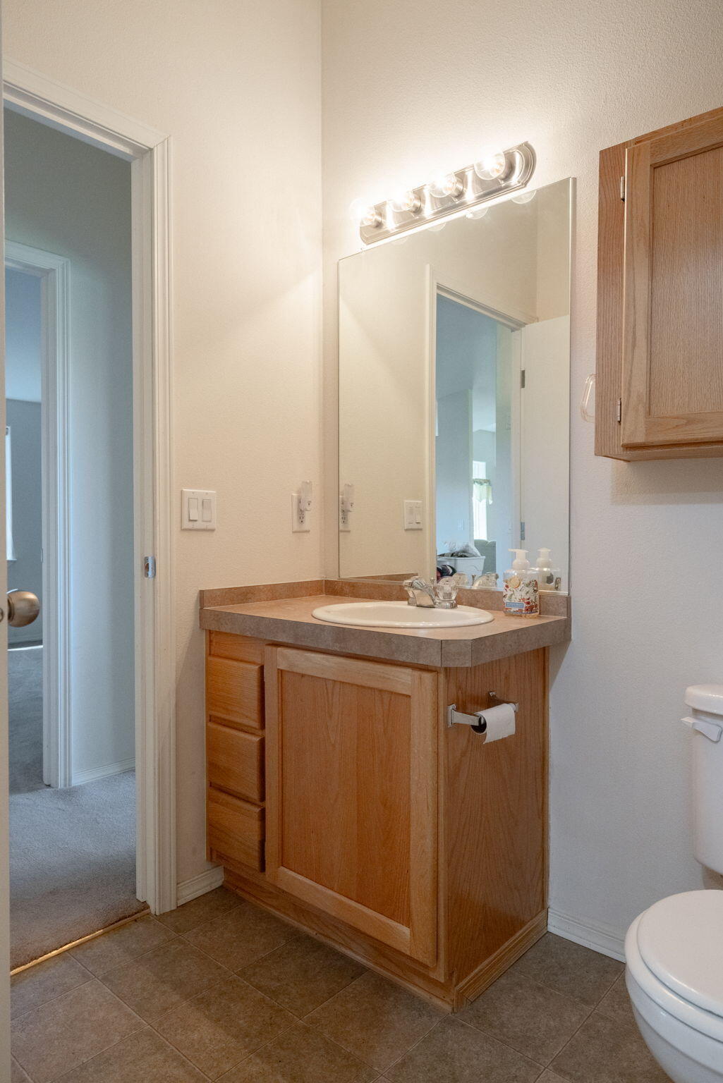 11311 Fleming Road Powell Butte, OR 97753 - Photo 45 of 58 #2 full bathroom