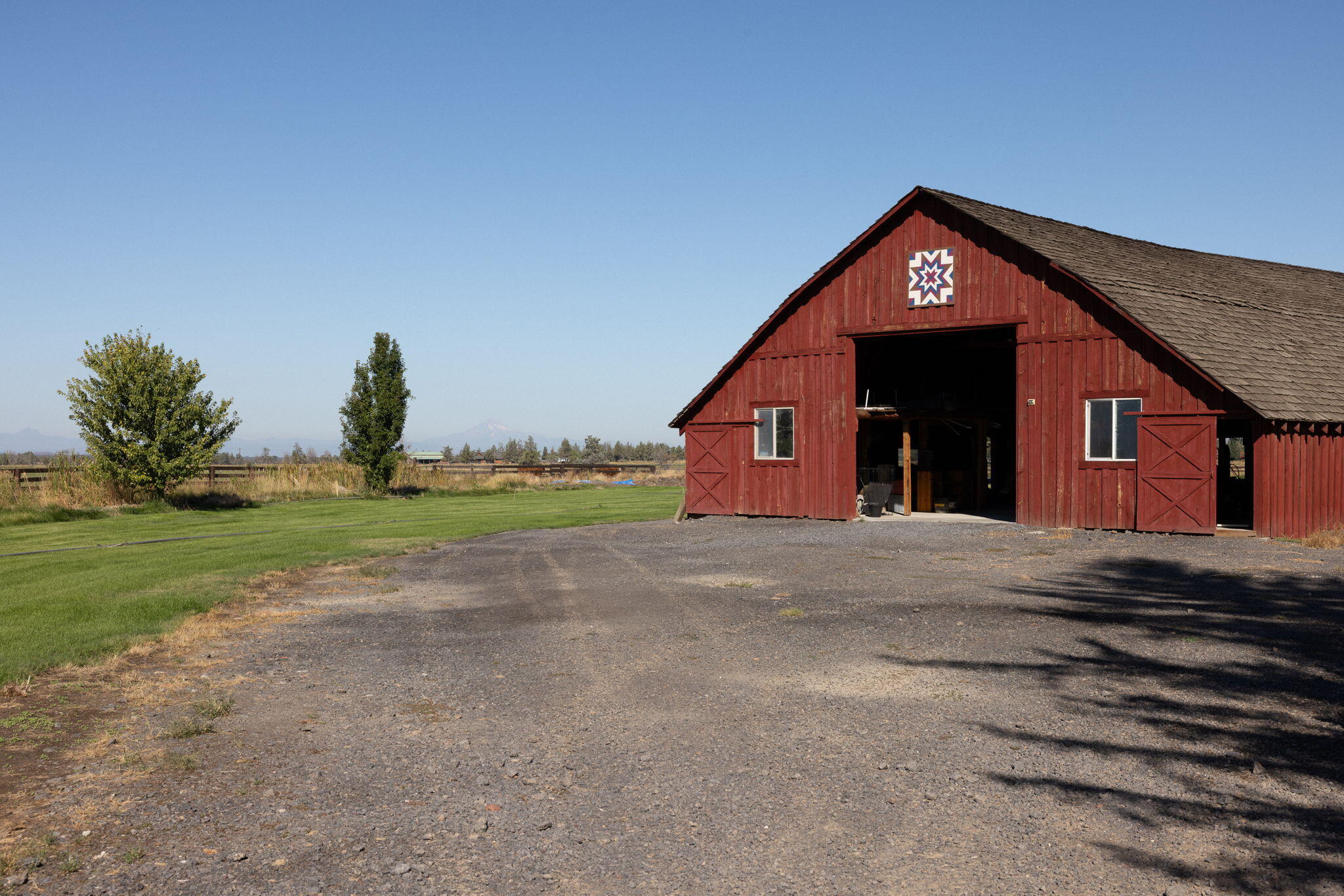 11311 Fleming Road Powell Butte, OR 97753 - Photo 51 of 58 40x 70 barn w/ cement floor