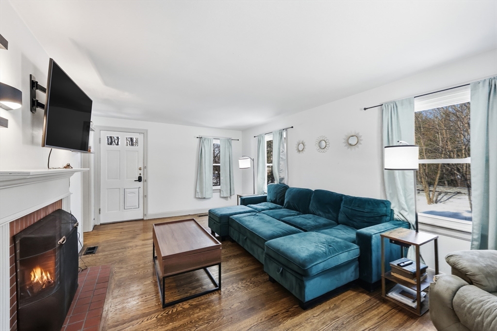 1962 Allen Street Springfield, MA 01118 - Photo 20 of 33 Gallery Image 20