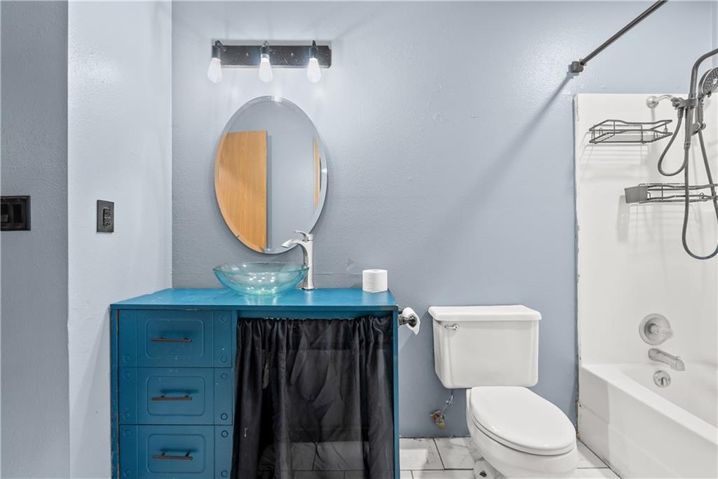 1807 Stacy Road Harrisonville, MO 64701 - Photo 12 of 18