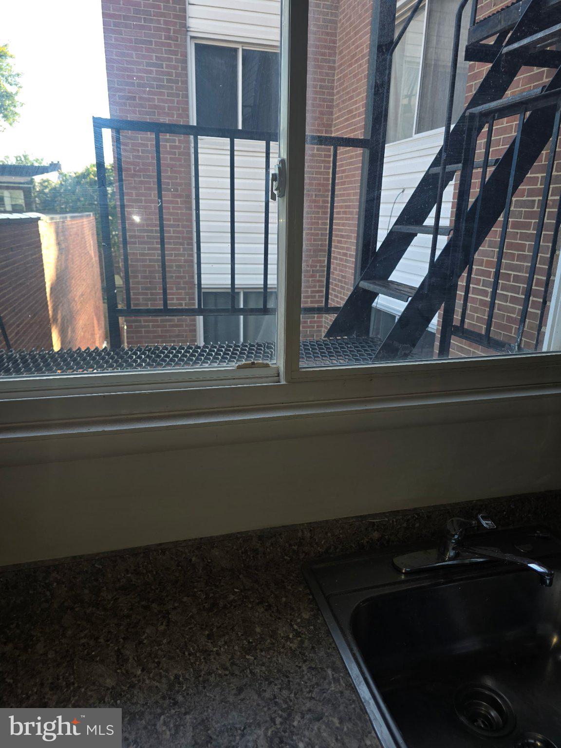 902 Arion Park Road, Unit E Baltimore, MD 21229 - Photo 12 of 16 Gallery Image 12
