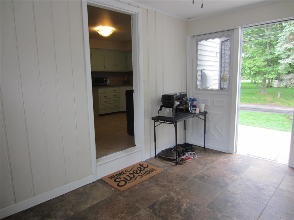 112 New Road East Providence, RI 02916 - Photo 29 of 37 Gallery Image 29