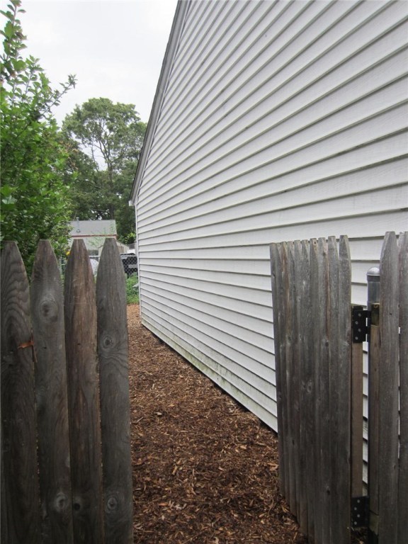 112 New Road East Providence, RI 02916 - Photo 33 of 37 Gallery Image 33