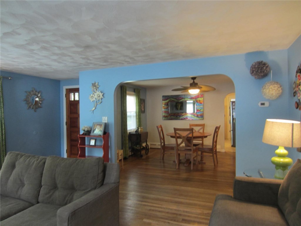 112 New Road East Providence, RI 02916 - Photo 9 of 37 Gallery Image 9
