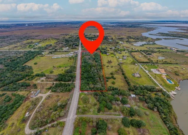 a view of a outdoor space