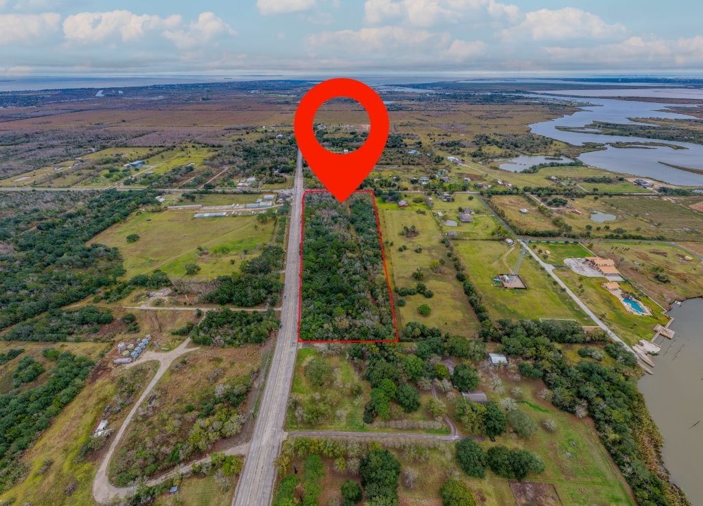 0 Fm517 Dickinson, TX 77539 - Photo 4 of 7 a view of a outdoor space