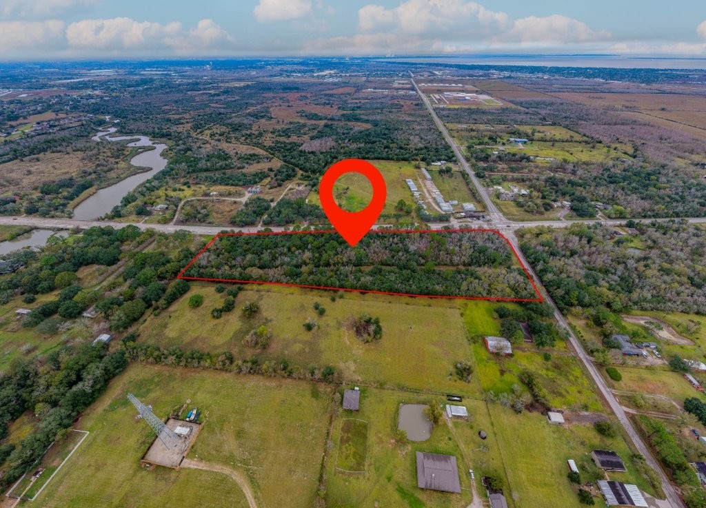 0 Fm517 Dickinson, TX 77539 - Photo 6 of 7 a view of balcony with outdoor space