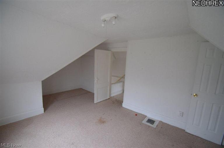 3216 Oak Road Cleveland, OH 44118 - Photo 10 of 10