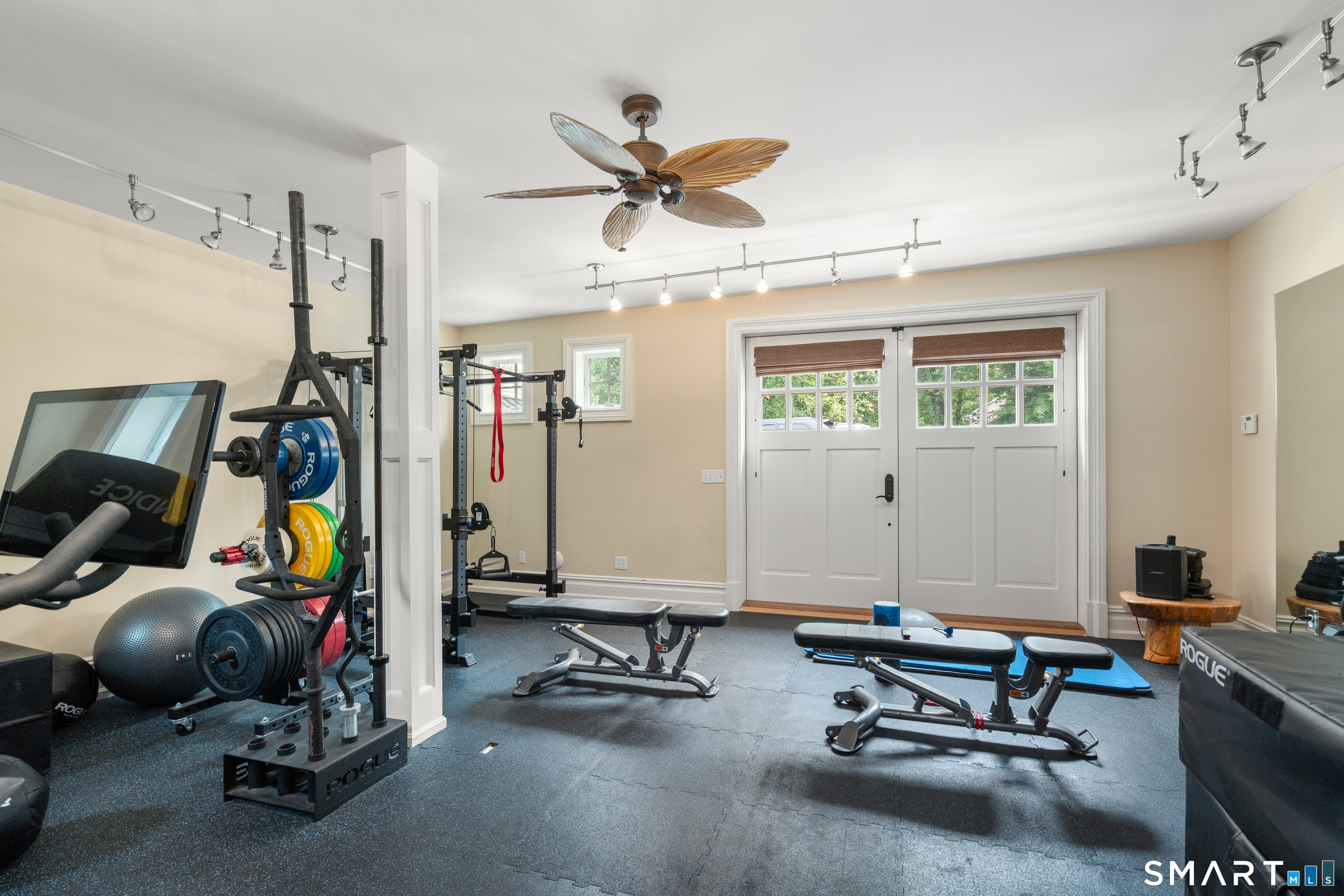 42 Anvil Road Fairfield, CT 06890 - Photo 21 of 39