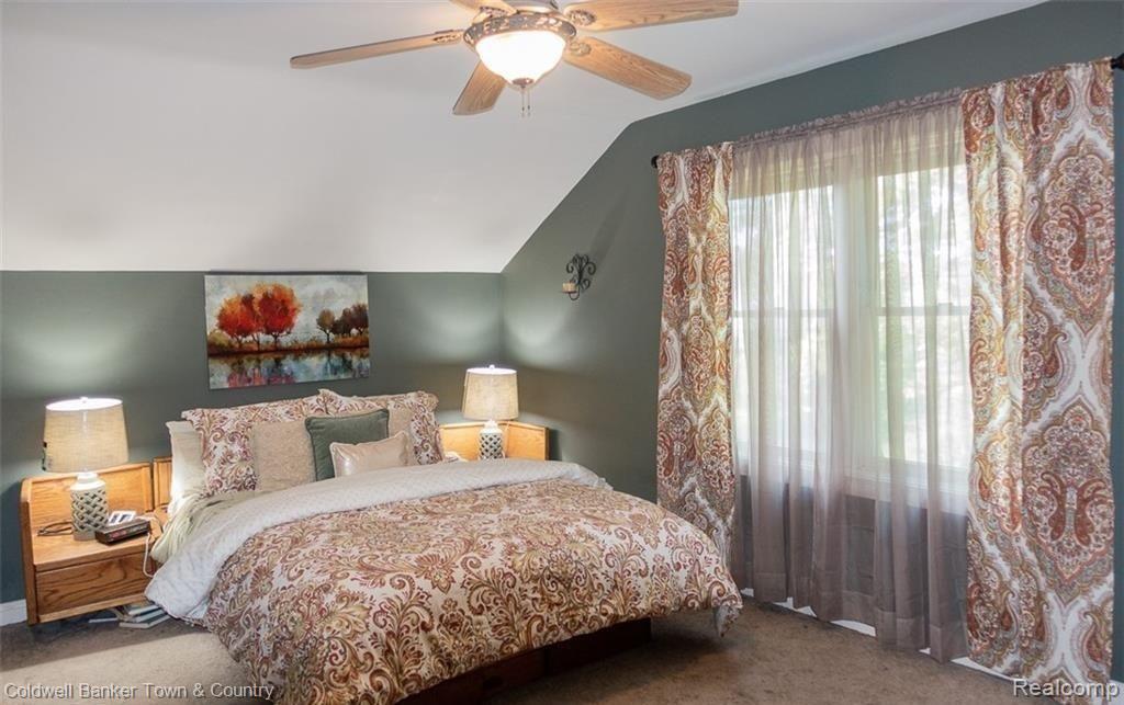 4316 Crooked Lake Road Howell, MI 48843 - Photo 21 of 40 50 4316 Crooked Lake 2nd Floor Bedroom (21).jpg