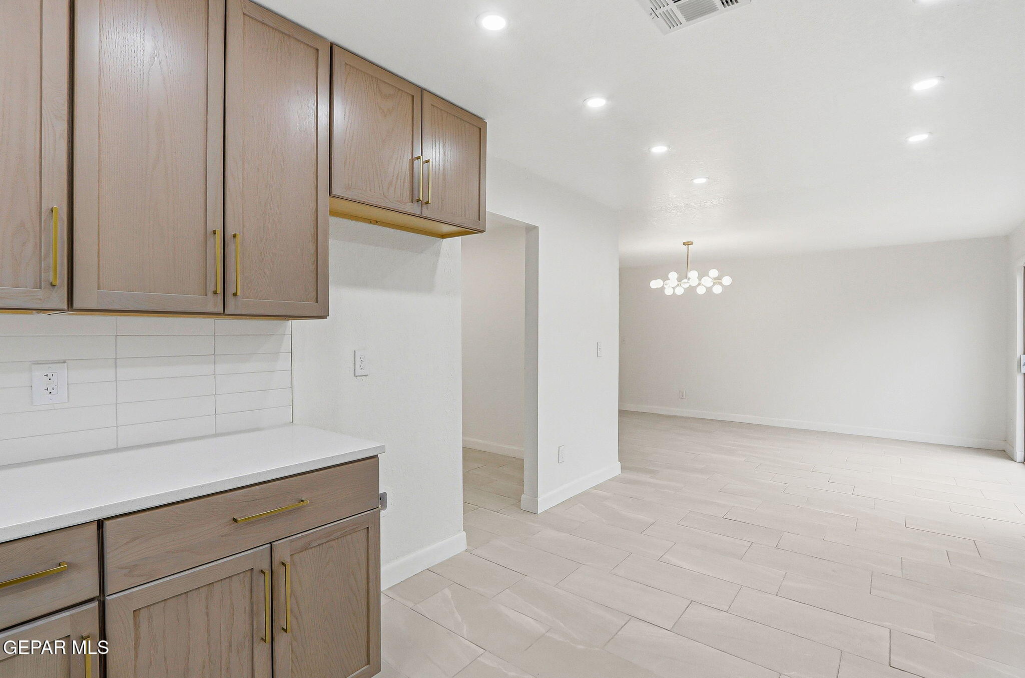 709 Frontera Road El Paso, TX 79922 - Photo 15 of 41 a view of cabinets