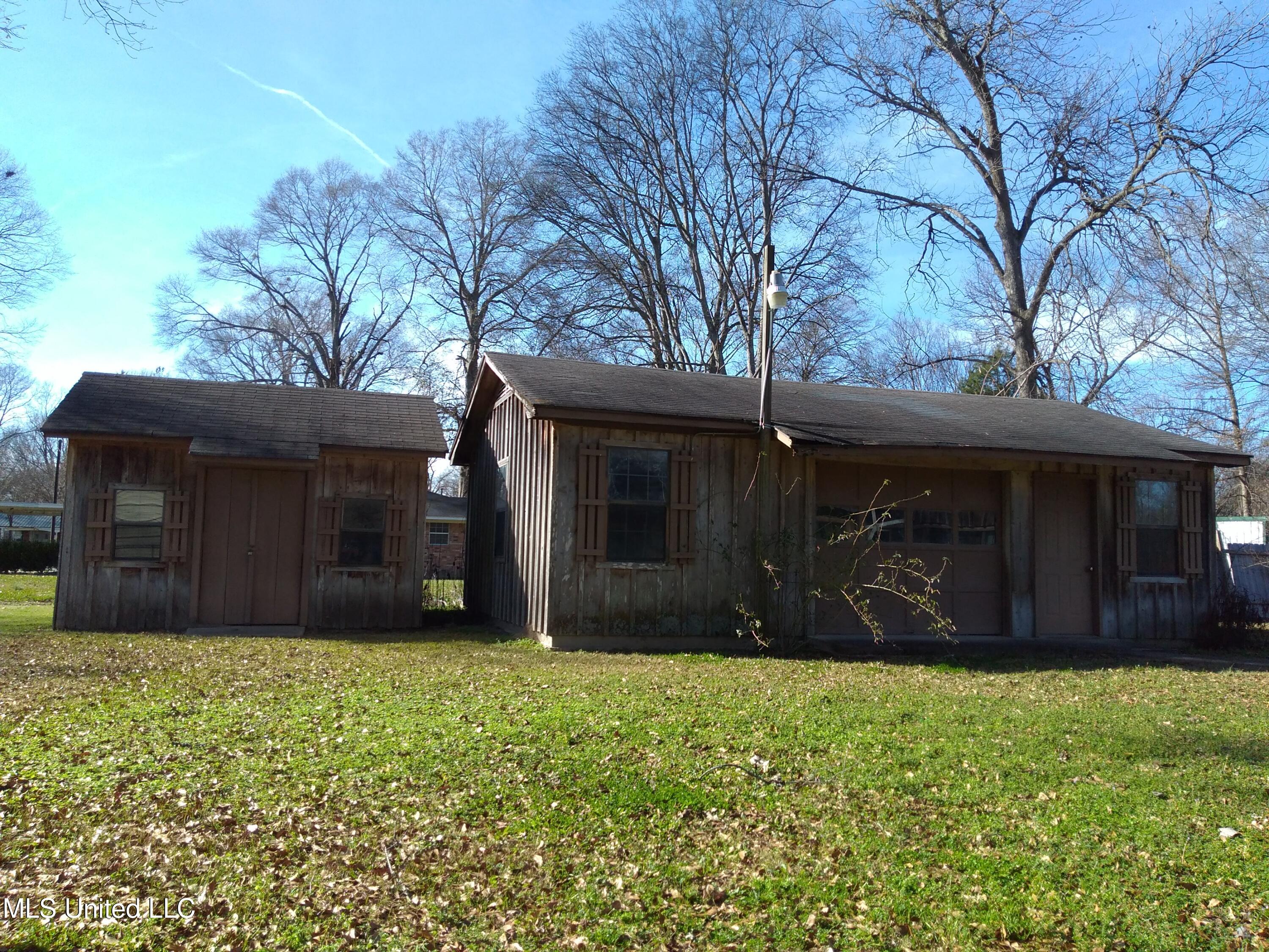207 North Fulton Avenue Isola, MS 38754 - Photo 11 of 40 IMG_20260113_135637367