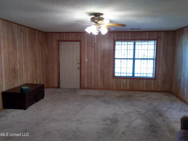 $127,500 | 207 North Fulton Avenue, Isola, MS 38754