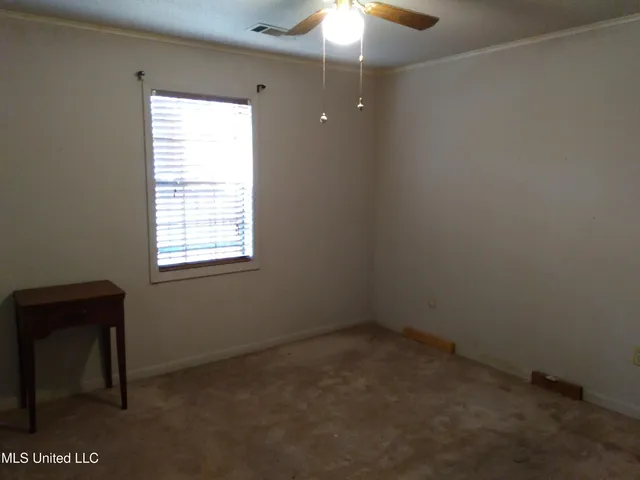 $127,500 | 207 North Fulton Avenue, Isola, MS 38754