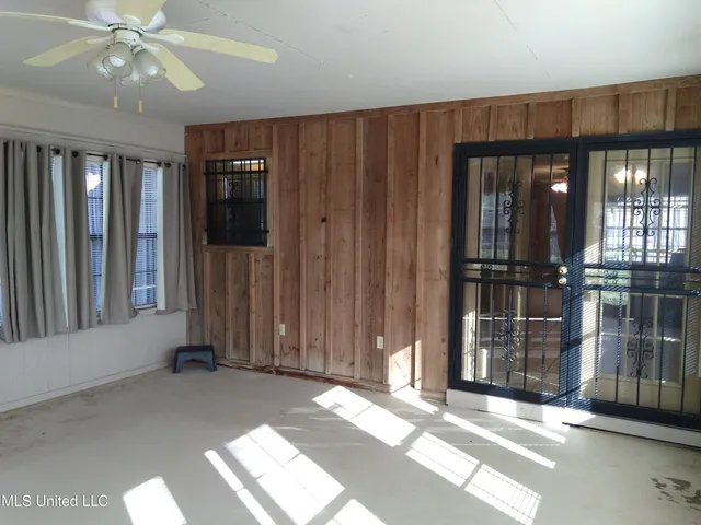 $127,500 | 207 North Fulton Avenue, Isola, MS 38754