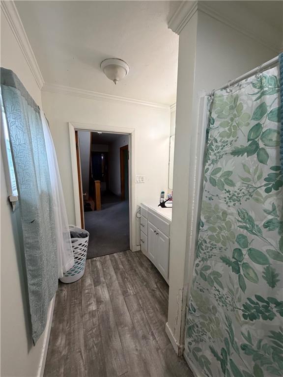 662 High Street California, PA 15419 - Photo 18 of 27 Second floor bathroom