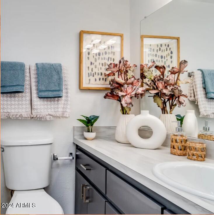 4722 East Bell Road, Unit 1 Phoenix, AZ 85032 - Photo 6 of 10 Bathroom