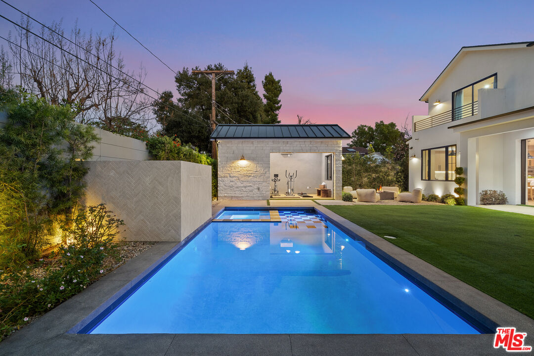 11317 Valley Spring Lane Studio City, CA 91602 - Photo 26 of 44