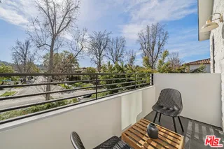 $3,495,000 | 11317 Valley Spring Lane, Studio City, CA 91602