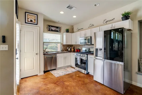 $1,750 | 4606 Kind Way, Unit 285, Austin, TX 78725