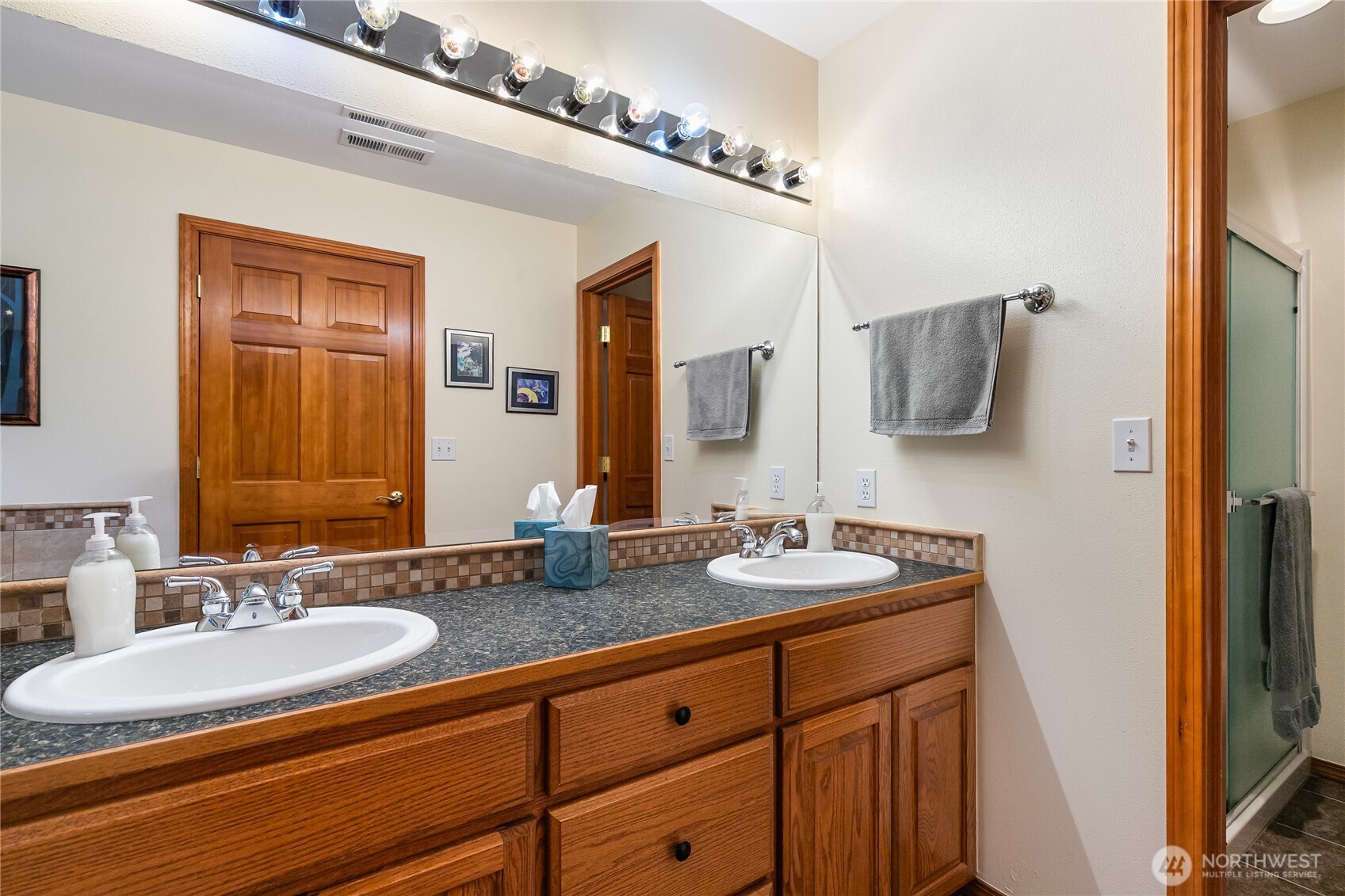 735 Ivy Street Lynden, WA 98264 - Photo 25 of 40