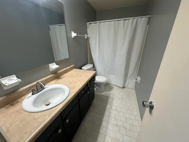 $950 | 1235 Buckingham Drive, Unit 4, Tallahassee, FL 32308