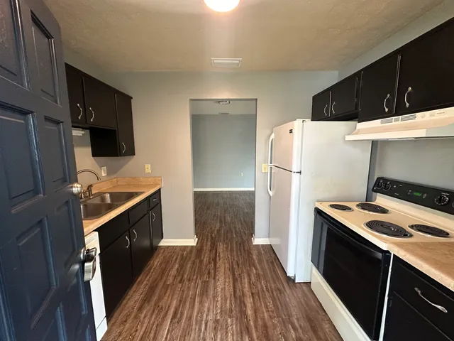 $950 | 1235 Buckingham Drive, Unit 4, Tallahassee, FL 32308