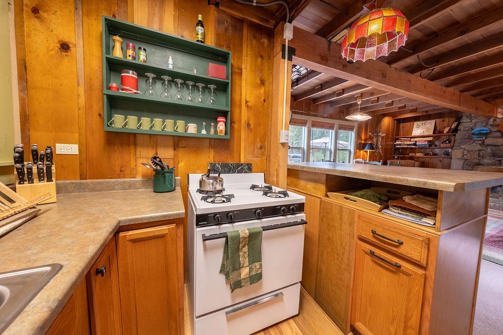 50025 Hampshire Rocks Road Soda Springs, CA 95728 - Photo 7 of 43 Gallery Image 7