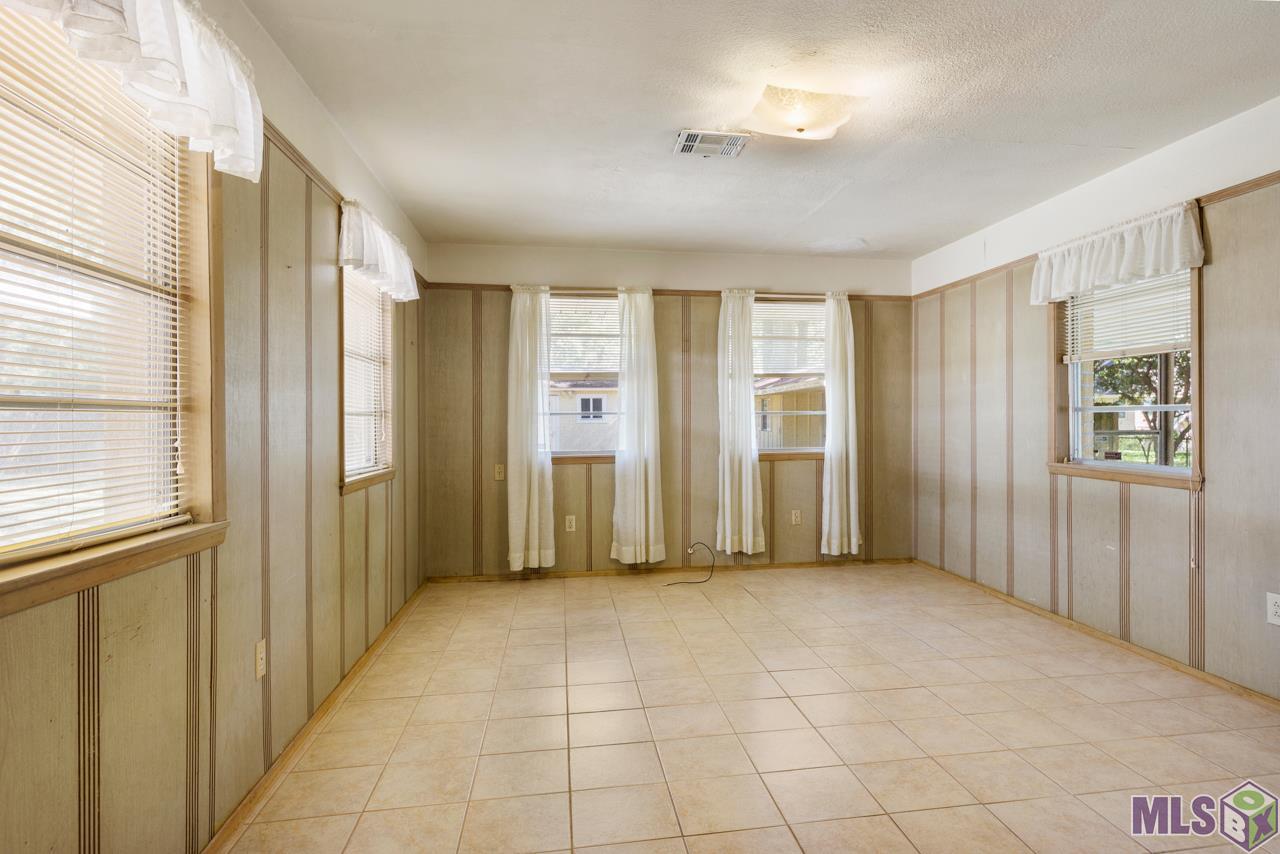 1824 Oak Street Baton Rouge, LA 70815 - Photo 3 of 12 Gallery Image 3