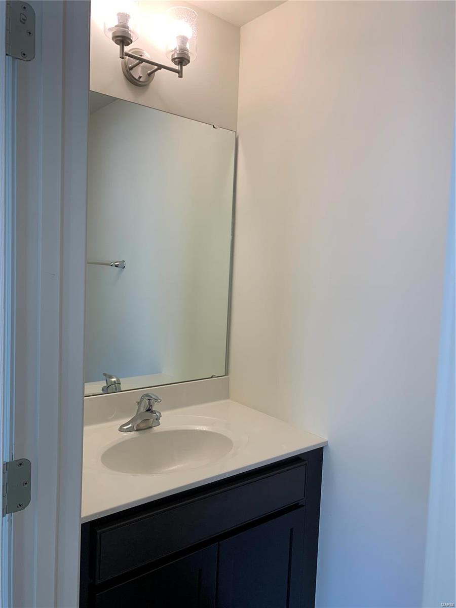 5362 Lakepath Way Eureka, MO 63025 - Photo 12 of 34