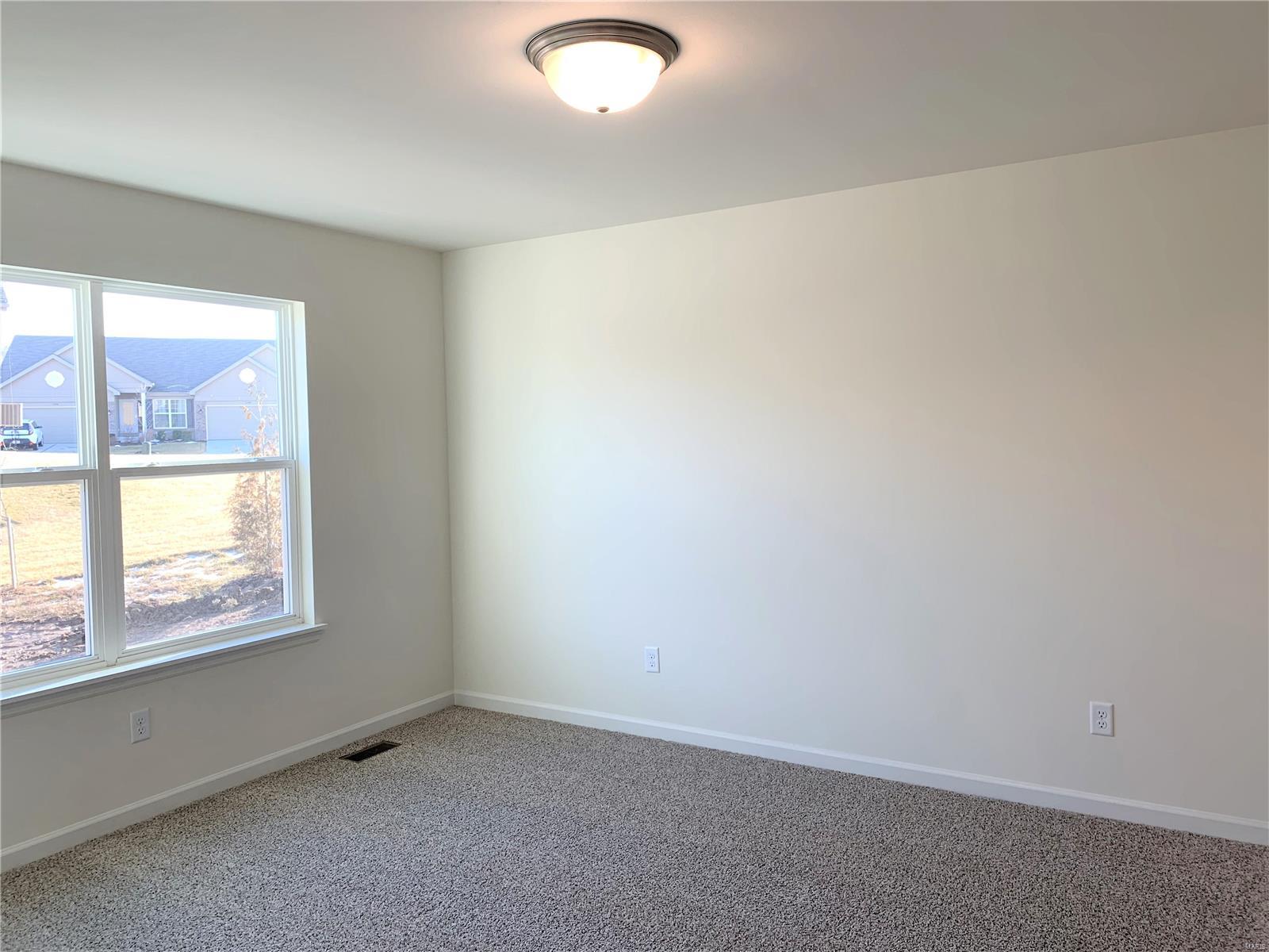 5362 Lakepath Way Eureka, MO 63025 - Photo 13 of 34