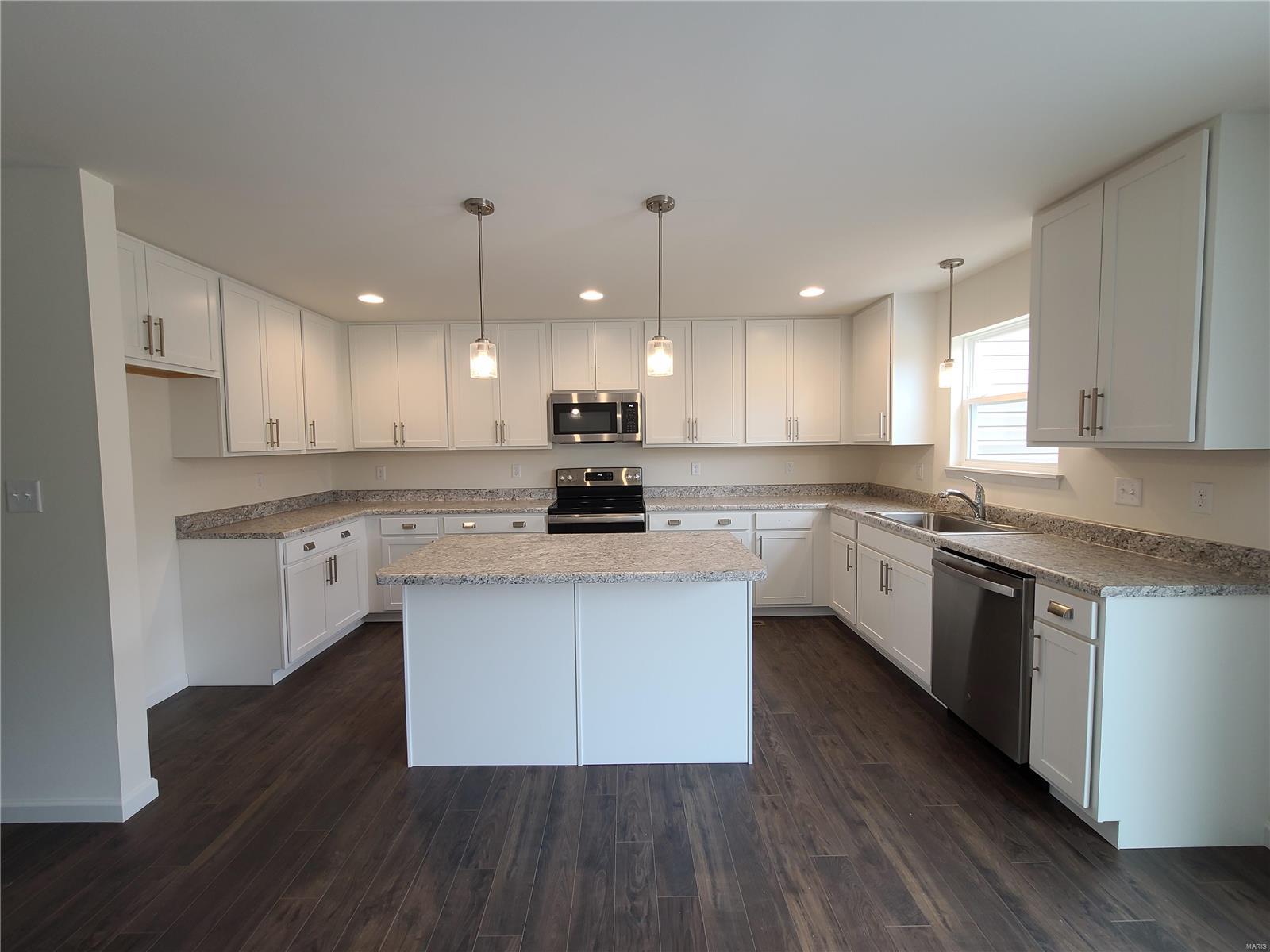 5362 Lakepath Way Eureka, MO 63025 - Photo 9 of 34