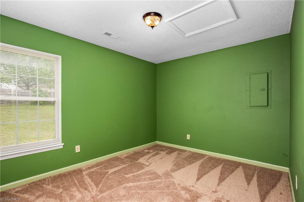 2460 Shadow Valley Road High Point, NC 27265 - Photo 13 of 26 Gallery Image 13