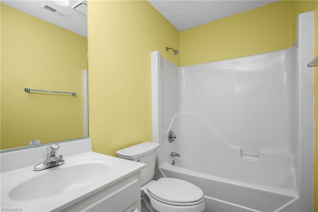2460 Shadow Valley Road High Point, NC 27265 - Photo 14 of 26 Gallery Image 14
