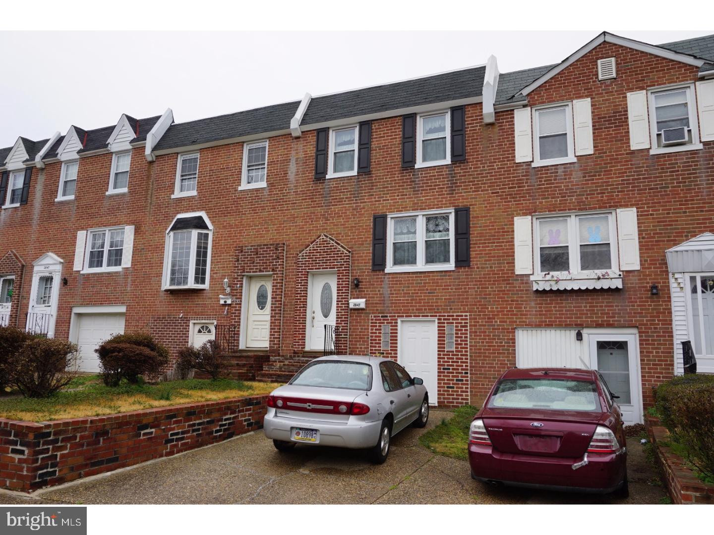 2847 Angus Road Philadelphia, PA 19114 - Photo 1 of 25 Exterior Front