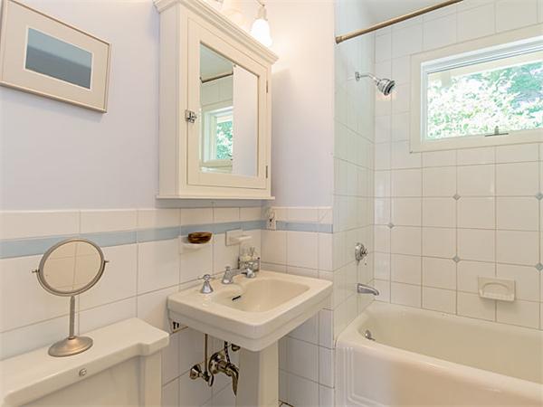 209 Maple Street Boston, MA 02132 - Photo 17 of 22 Gallery Image 17