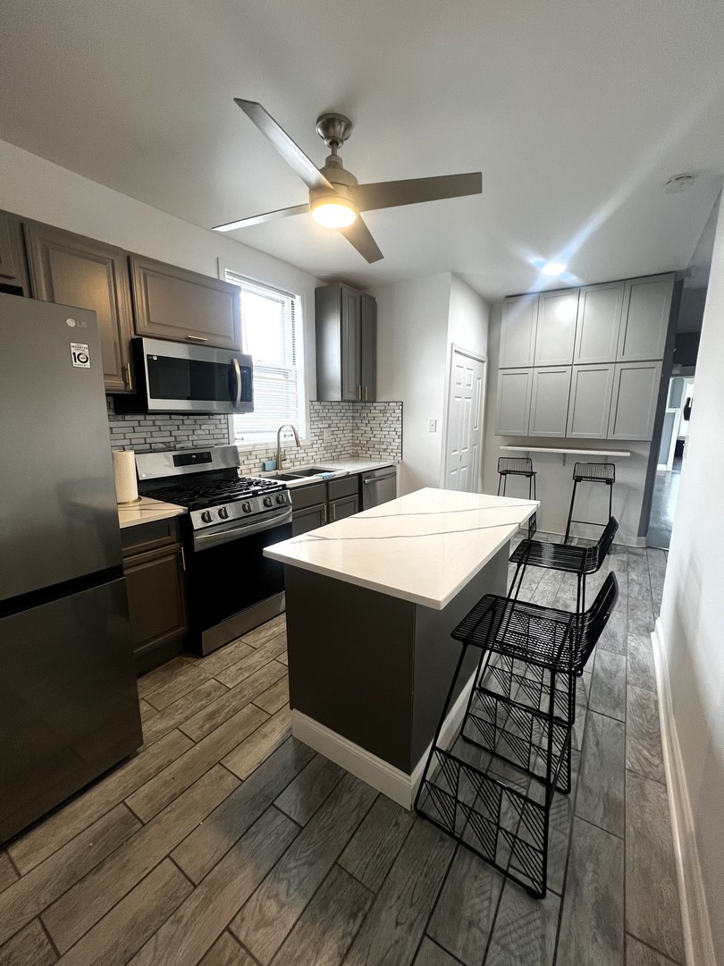 5461 West Haddon Avenue, Unit 2 Chicago, IL 60651 - Photo 10 of 13