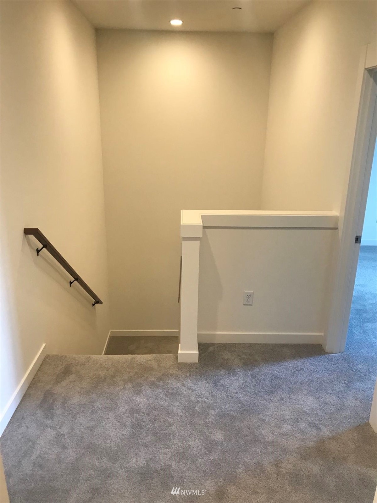 2405 217th Street Southeast, Unit B Bothell, WA 98021 - Photo 20 of 27 a view of small space